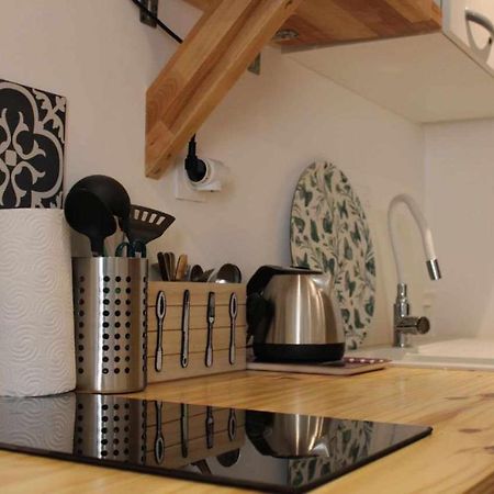 Logement Le Gabian Ampus Exterior photo